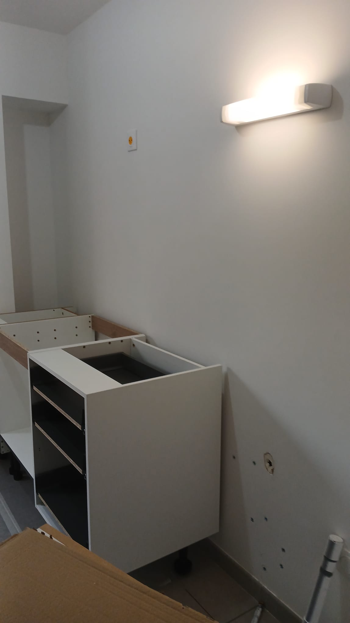 Doublage et isolation en laine minérale avant travaux à Levallois-Perret